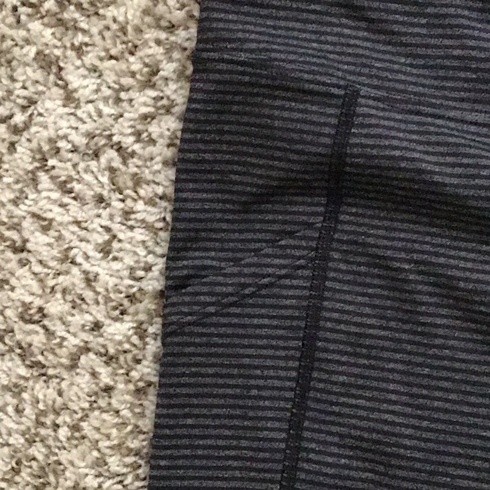 Womens Ck Performance Capri Pants. Large - image 2